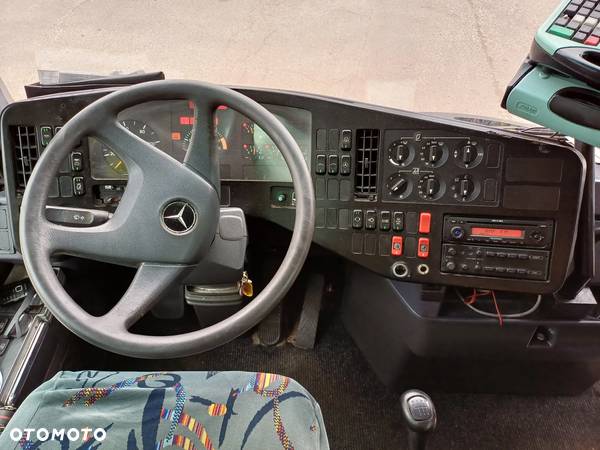 Mercedes-Benz 0 404 - 9