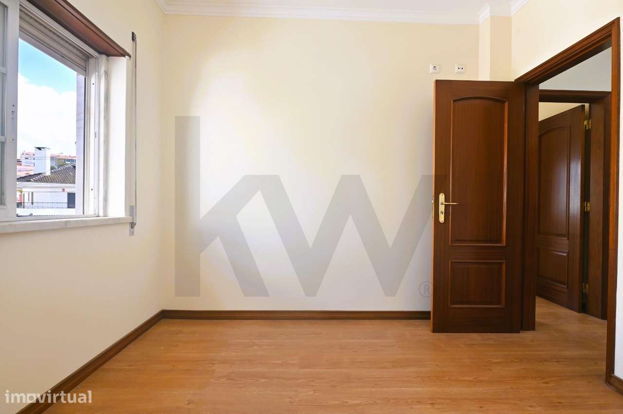 CASCAIS COLÉGIO AMOR DE DEUS – MORADIA T4 + T1 INDEPENDENTES-19