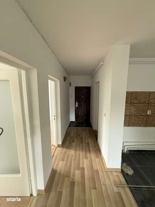 Apartament 3 camere, in casa tip vila, cu terasa extinsa, gradina + pa - Imagine principală: 4/17