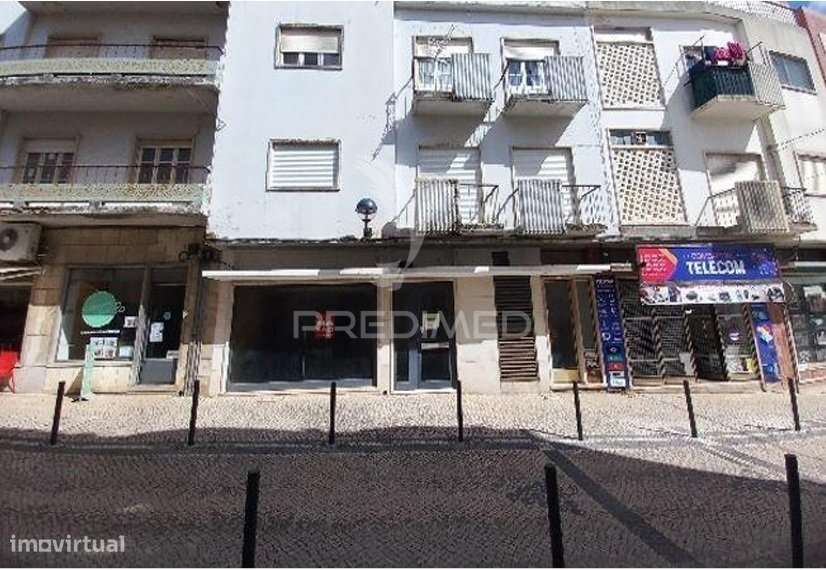 Loja com 185 m² no centro do Bombarral - Grande imagem: 2/5