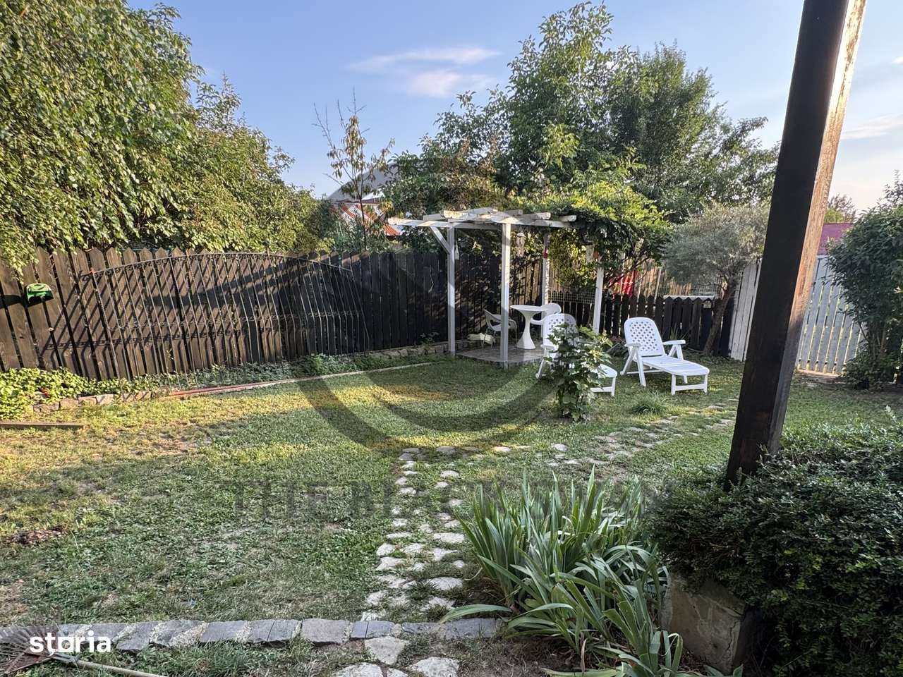 Casă de vanzare cu garaj și anexă | teren 785 mp| Gageni | Comision 0%-3