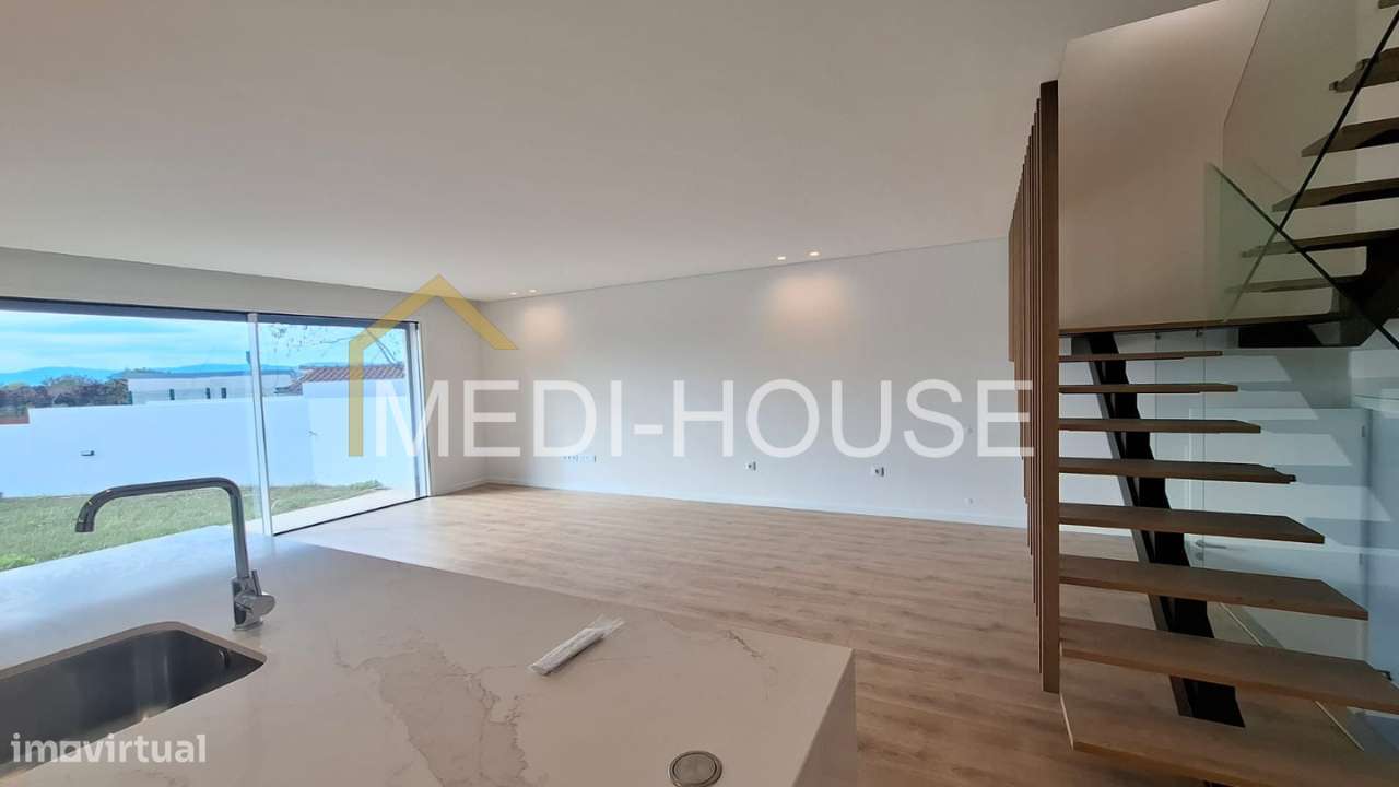 Moradia V3 de Luxo em Merelim, Braga-7