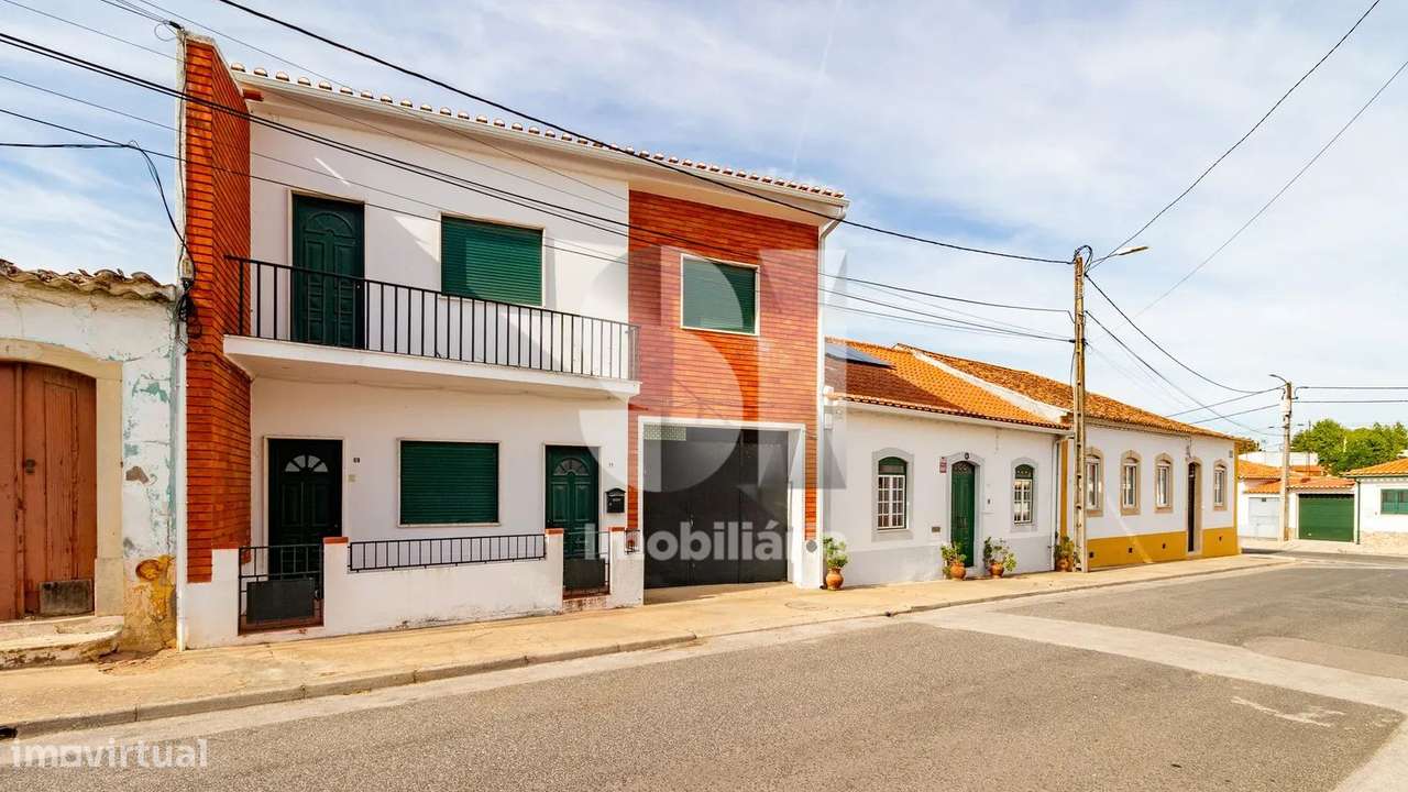 Moradia T5 | boxes para cavalos | Golegã-26