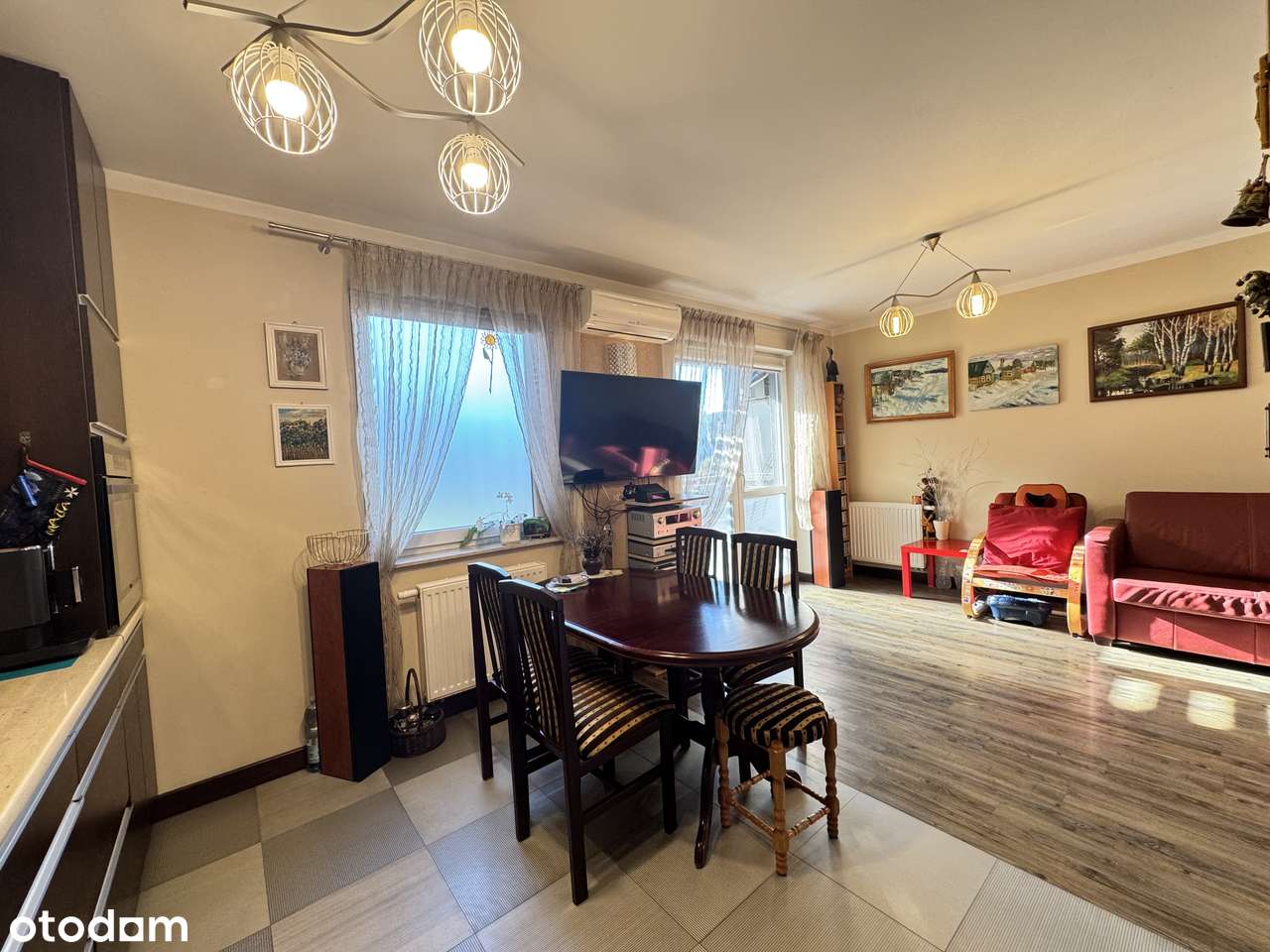 4-pokojowe mieszkanie z dwoma łazienkami, tarasem i balkonem-4