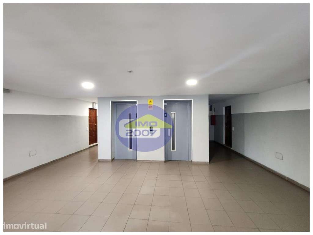 Apartamento T2 em Vila Nova de Gaia - Grande imagem: 2/17