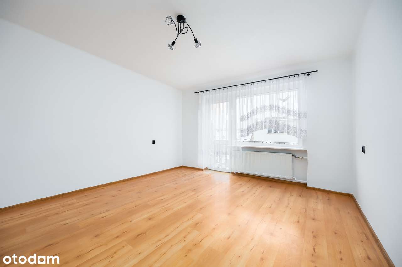 Duża kawalerka z osobną kuchnią z opcją 2 pokoi-3