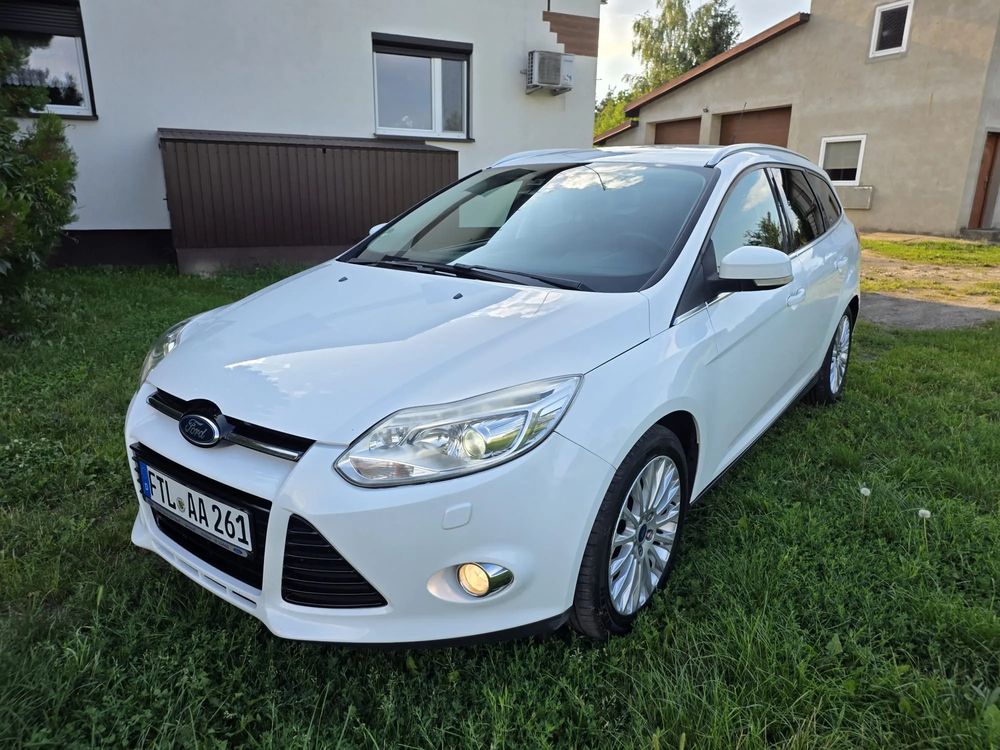 Ford Focus Mk3 (2010-2018) 1.6 EcoBoost Start-Stopp-System Champions Edition 2011