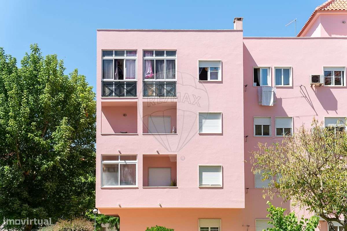 Apartamento T3 para venda na Quinta do Conde-25