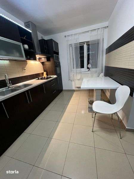 Vand casa in triplex utvin la principala - Imagine principală: 4/8