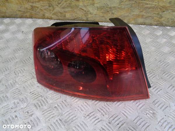 LAMPA LEWY TYŁ SEDAN PEUGEOT 407 04- - 1