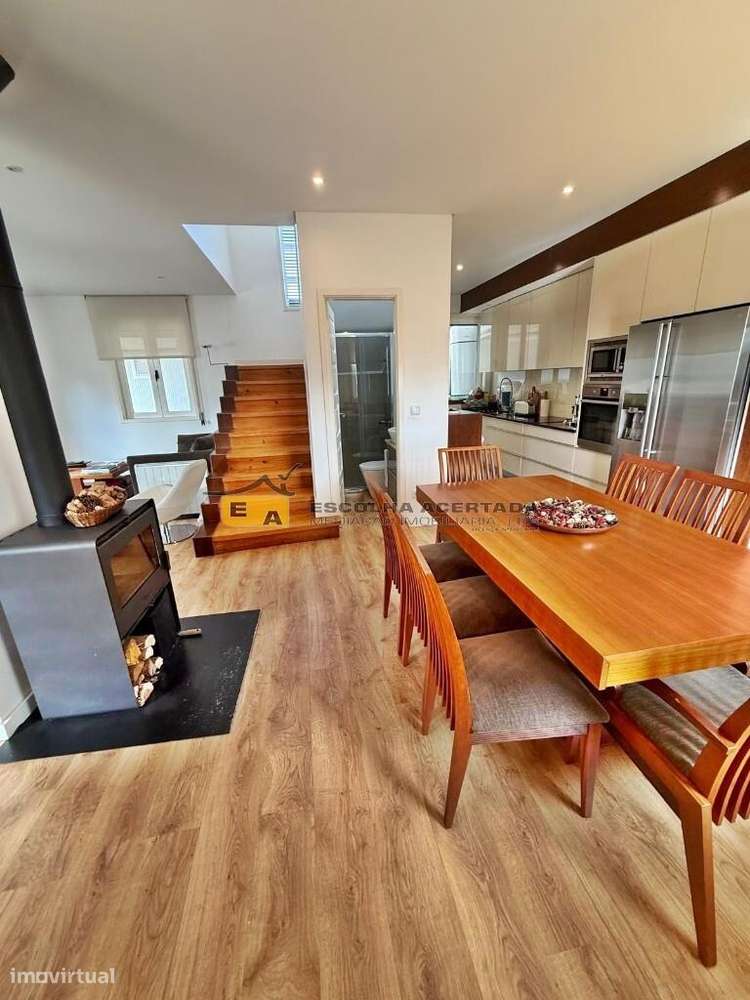 Moradia V4 – Transformada em V2, na Senhora da Hora - Grande imagem: 4/37