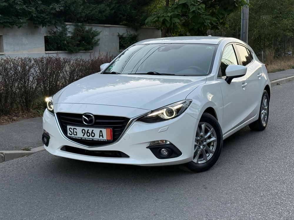 Mazda 3 III [2014 - 2018] SKYACTIV-G 120 Sports-Line 2015