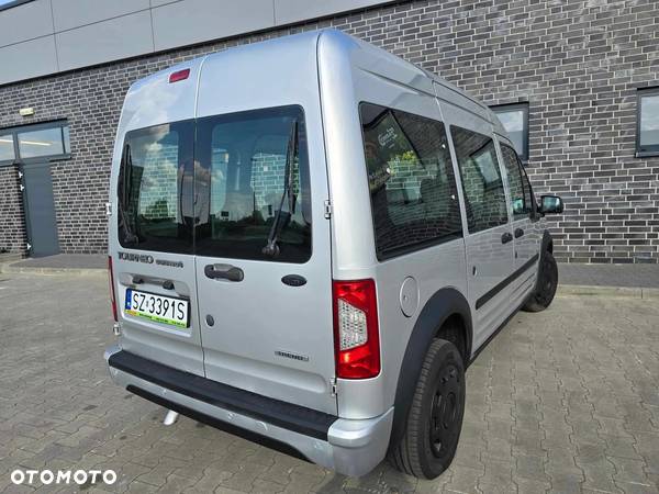 Ford Tourneo Connect - 14