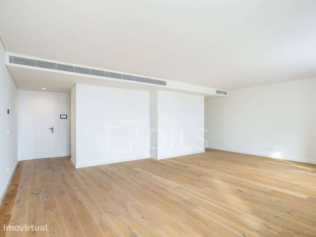 Apartamento T4 novo, com vista rio, varanda e estacionamento em Belém - Grande imagem: 4/26