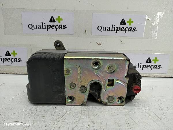 Fecho Porta  Tras Direito Peugeot 406 (8B) - 1