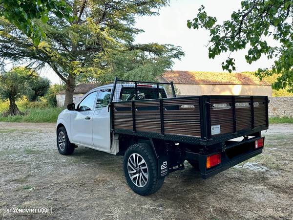 Nissan Navara 2.3 dCi CD 4WD Acenta - 6