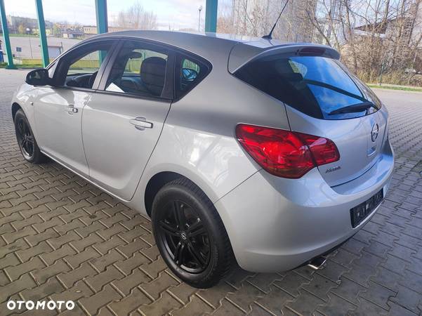 Opel Astra 2.0 CDTI DPF Edition - 3