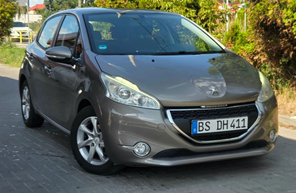 Peugeot 208 I (2012-2019) 2012