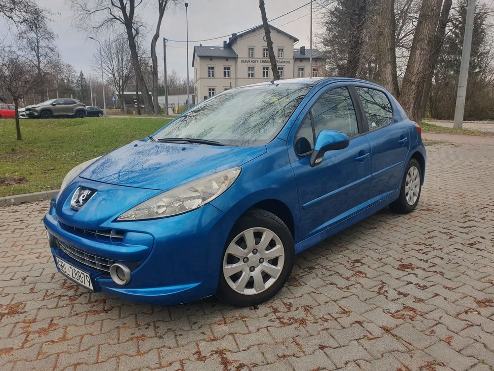 Peugeot 207 HDi FAP 90 (Blue Lion) Tendance 2008