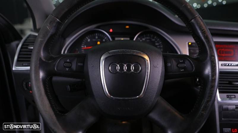 Audi Q7 3.0 TDi Tiptronic - 11