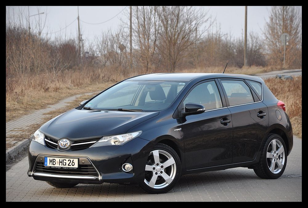 Toyota Auris II 2013
