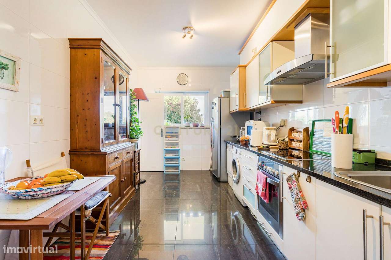 Moradia T3 Cascais venda | Jardim Privativo e Vista para o Parque Natu-10