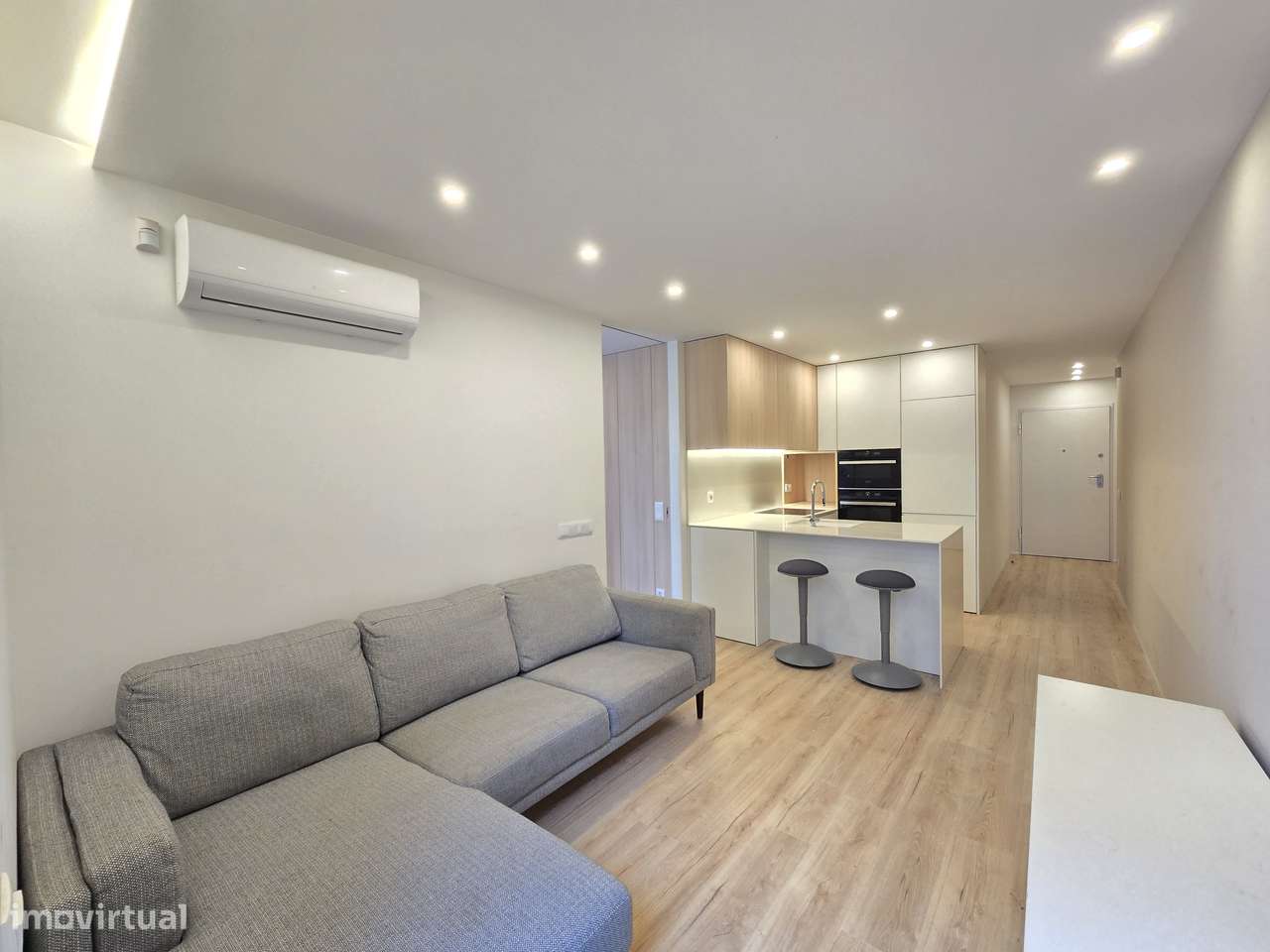 Apartamento T1 com terraço Seminovo. - Grande imagem: 2/30