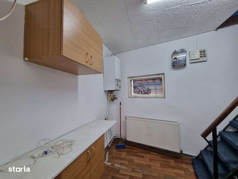 Piata Centrala/ spatiu comercial- 70 mp/ parter + etaj/ liber - Imagine principală: 5/6