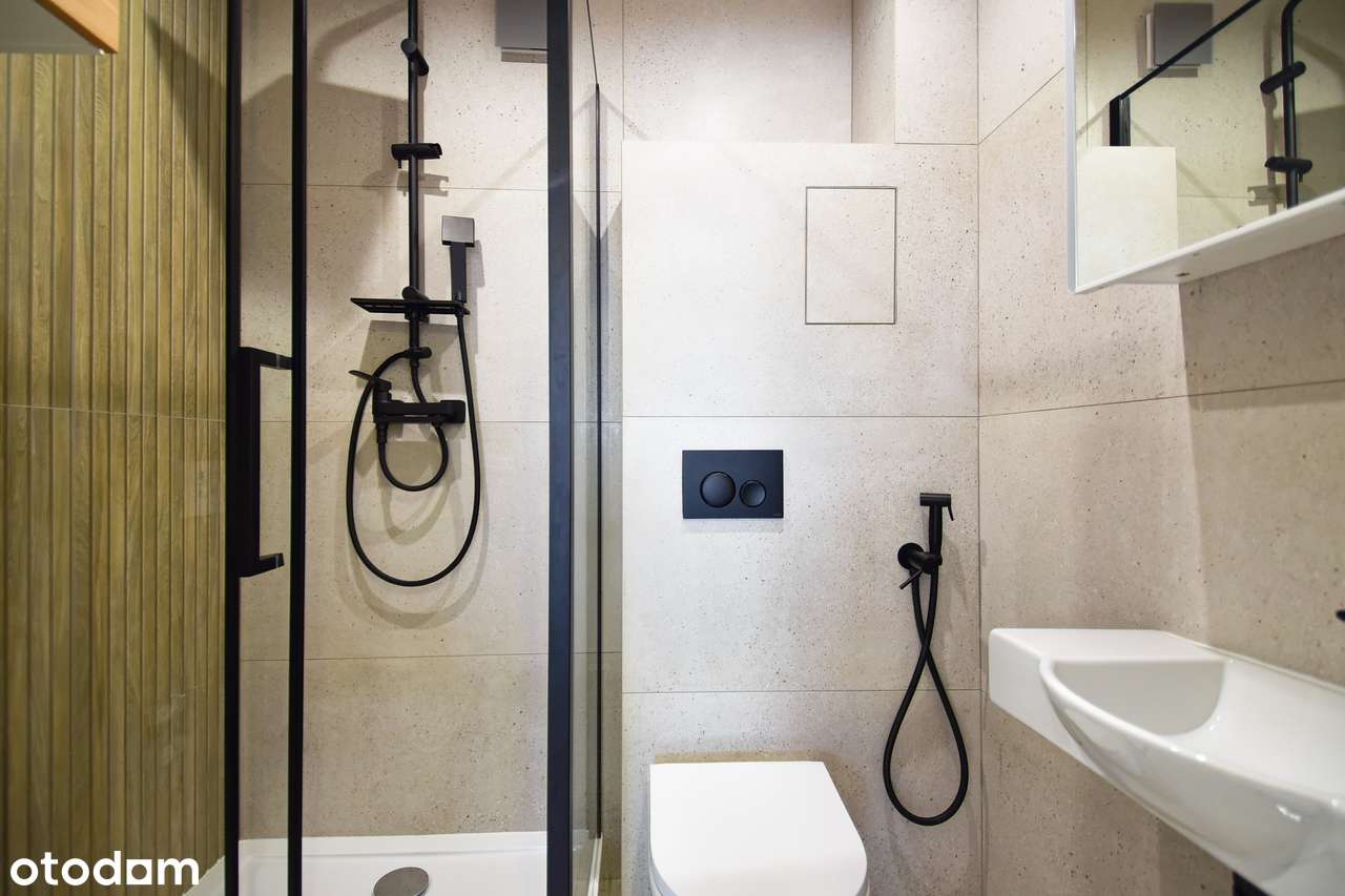 3 pokoje po remoncie | Balkon | Blisko PKP | Gotowe do wprowadzenia-12