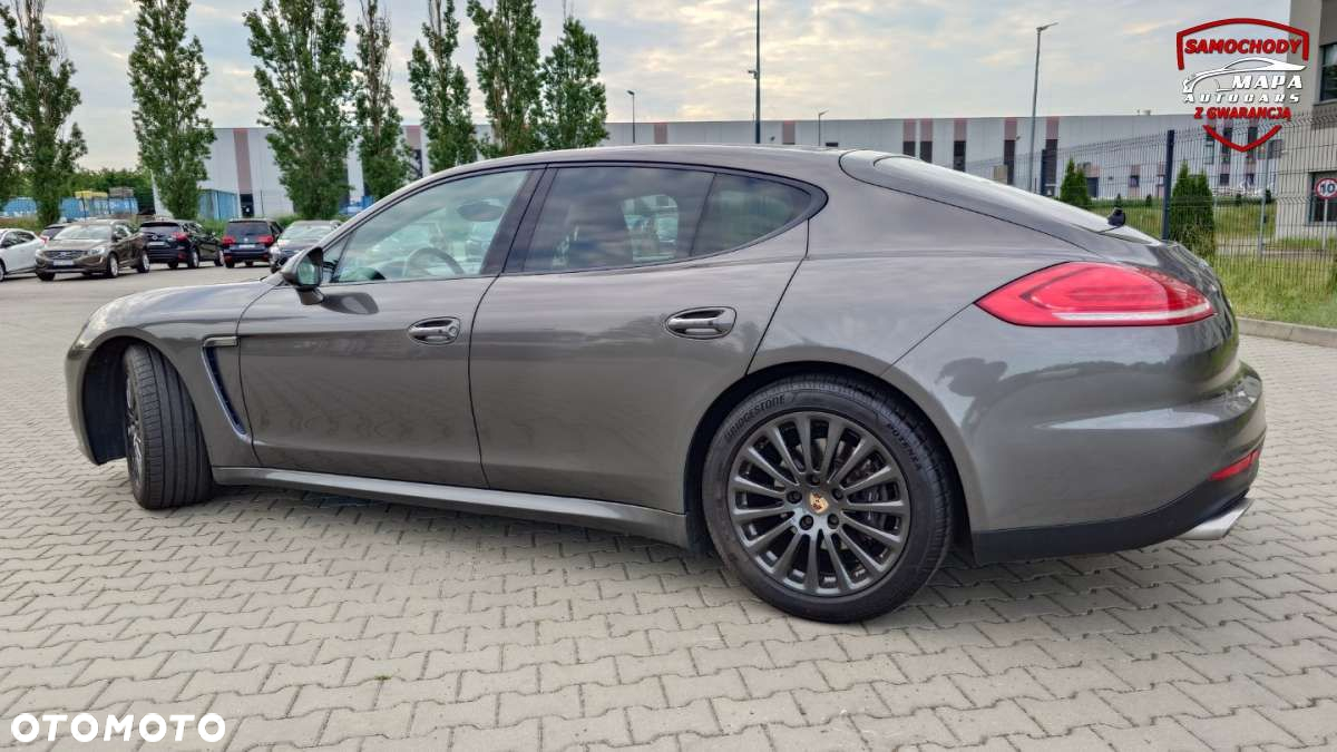 Porsche Panamera - 19