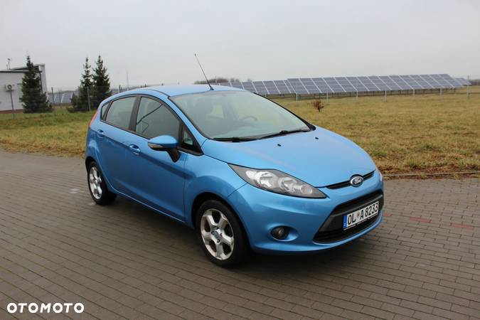 Ford Fiesta 1.25 Ghia - 23