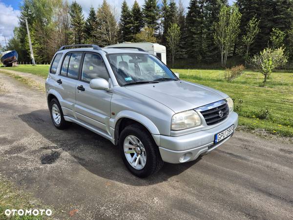 Suzuki Grand Vitara 2.0 Special Edition - 22