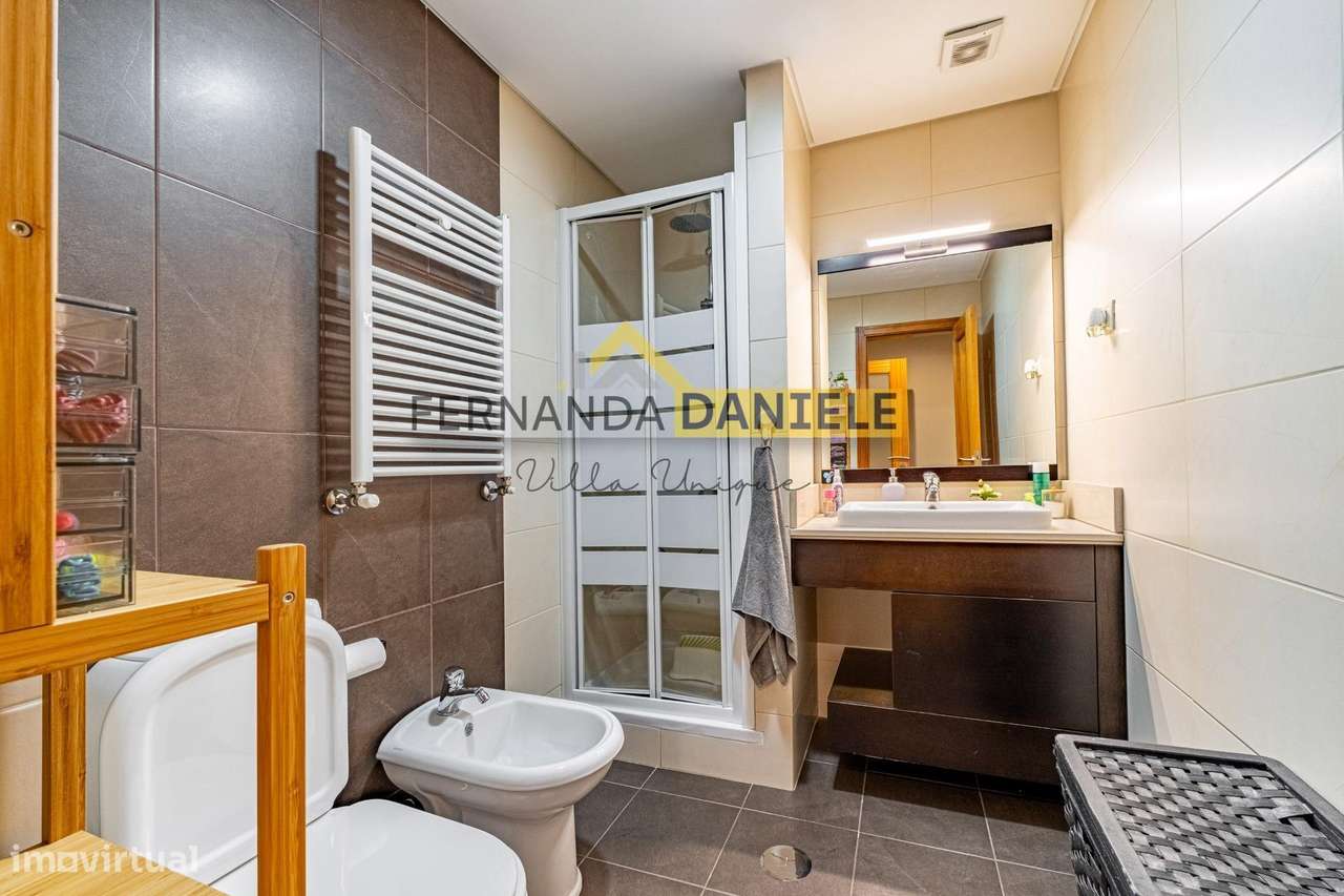 EXCELENTE APARTAMENTO T3 PASSIONISTAS - FEIRA!-30