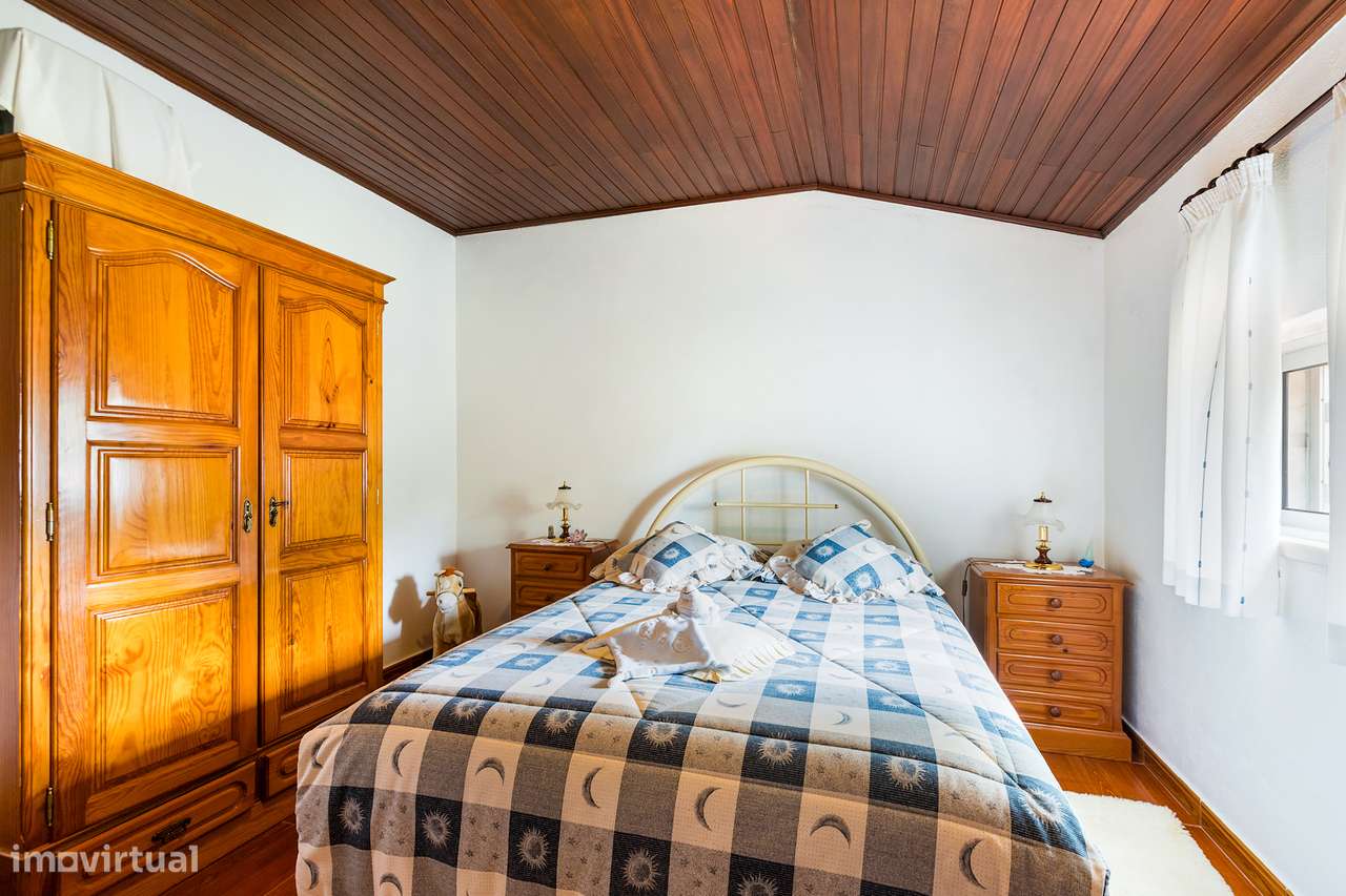 Quinta de 5.000m2 com moradia-8