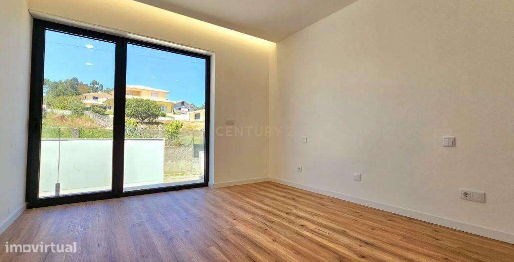 Moradia T3 em Palmeira de Faro Esposende-9
