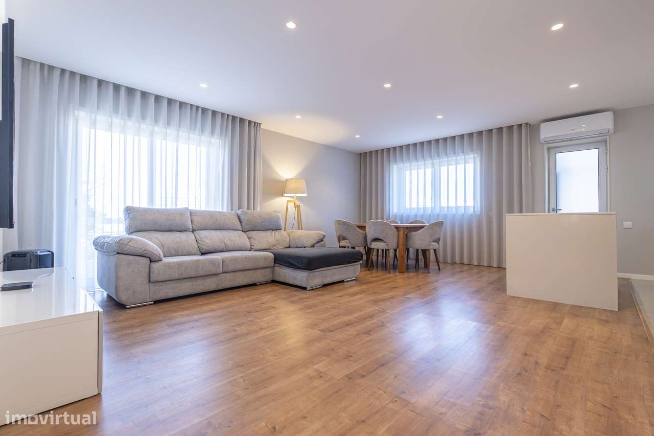 T3 Renovado Vilar de Andorinho - Grande imagem: 4/21
