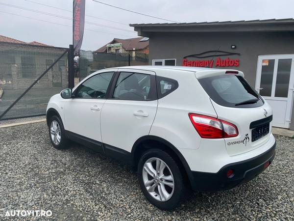 Nissan Qashqai 2.0 dCi DPF 4x4 - 3