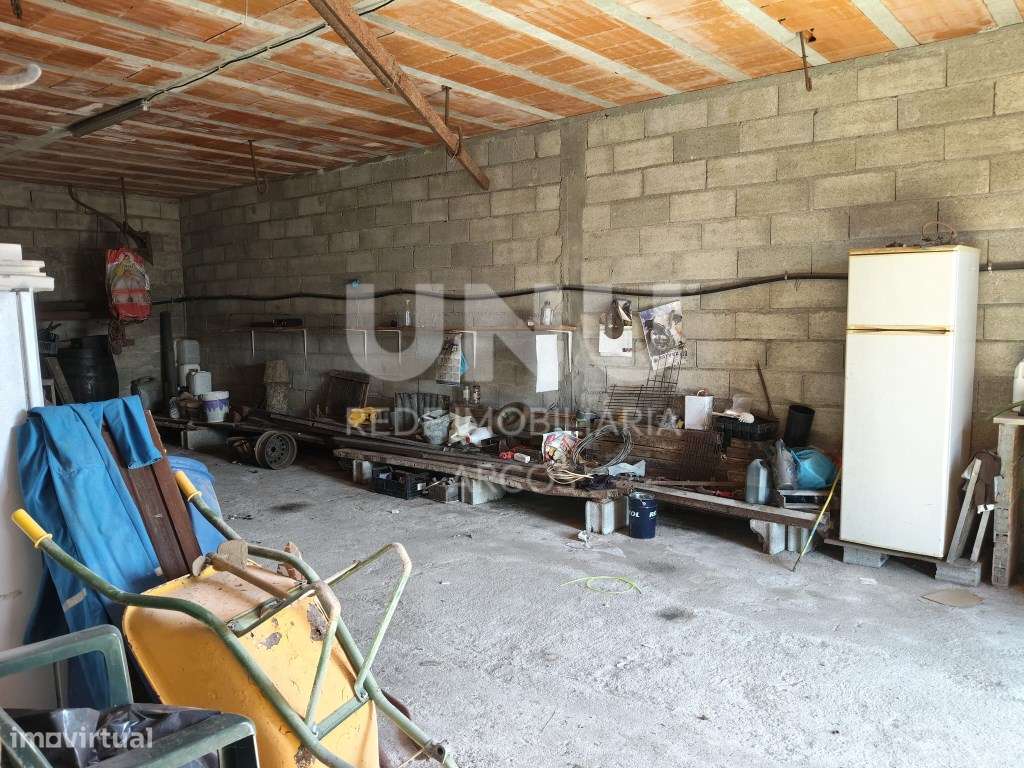 Terreno com garagem-6