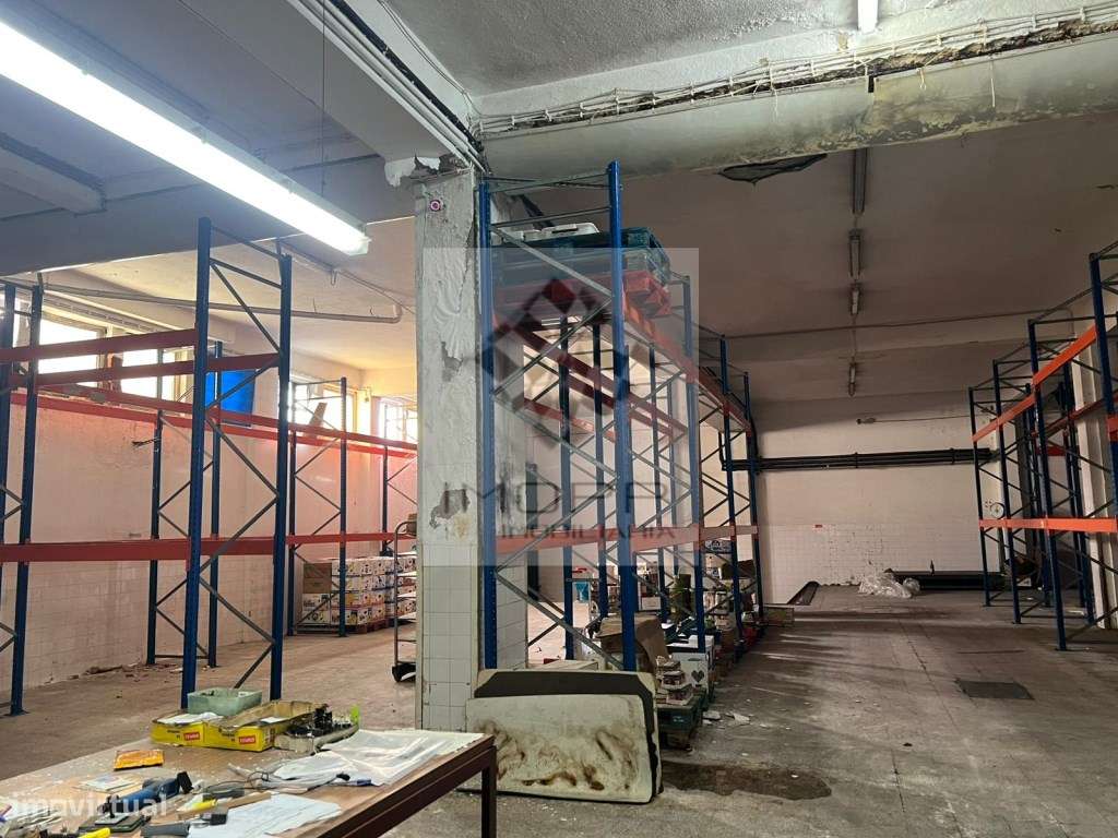 Armazém/Edifício Logístico com 2.400 m² + 3.000 m² de logradouro co...-4