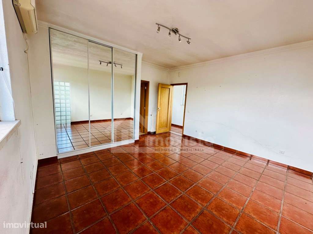 Moradia T6 pronta a habitar com piscina em Lousã-25