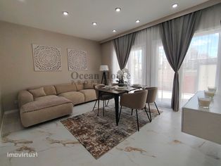 Penthouse T4 com terraço, jacuzzi e garagem, a 300 metros da Praia ... - Grande imagem: 4/27