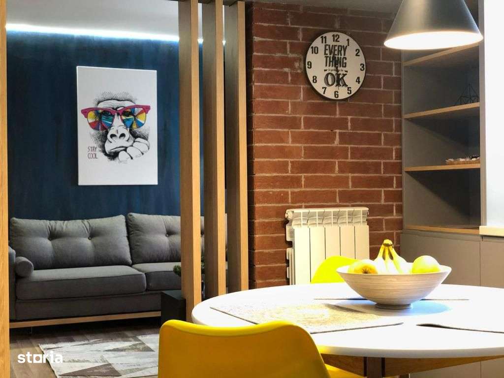 Garsoniera de inchiriat Piata Unirii - Imagine principală: 3/8