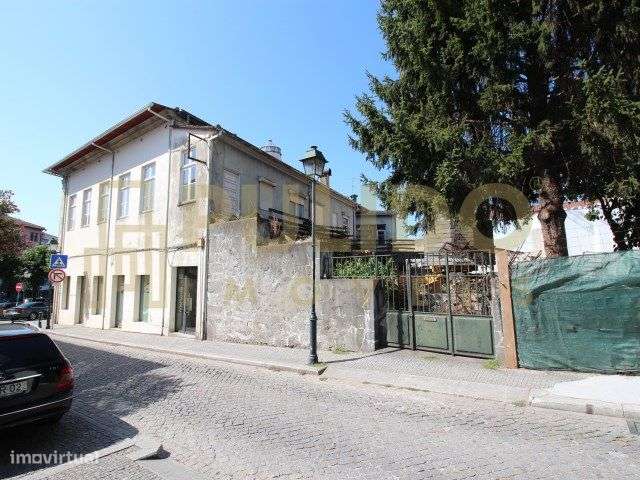 Prédio Centro de Fafe para recuperação - Grande imagem: 2/20