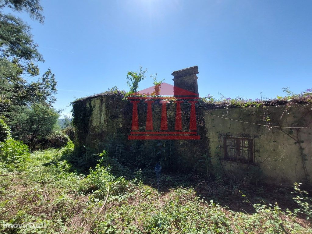 CASA EM PEDRA PARA RECUPERAR