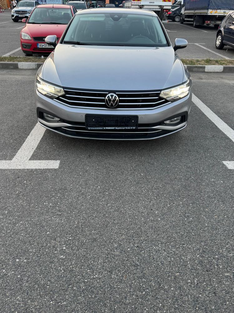 Volkswagen Passat B8 [2014 - Prezent] 2.0 TDI SCR DSG Business 2022