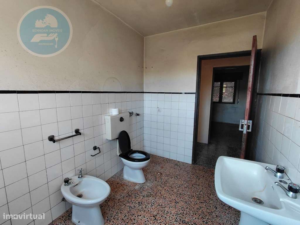 Casa Geminada à Venda em Outeirinho, Cabeceiras de Basto Excelente ...-18