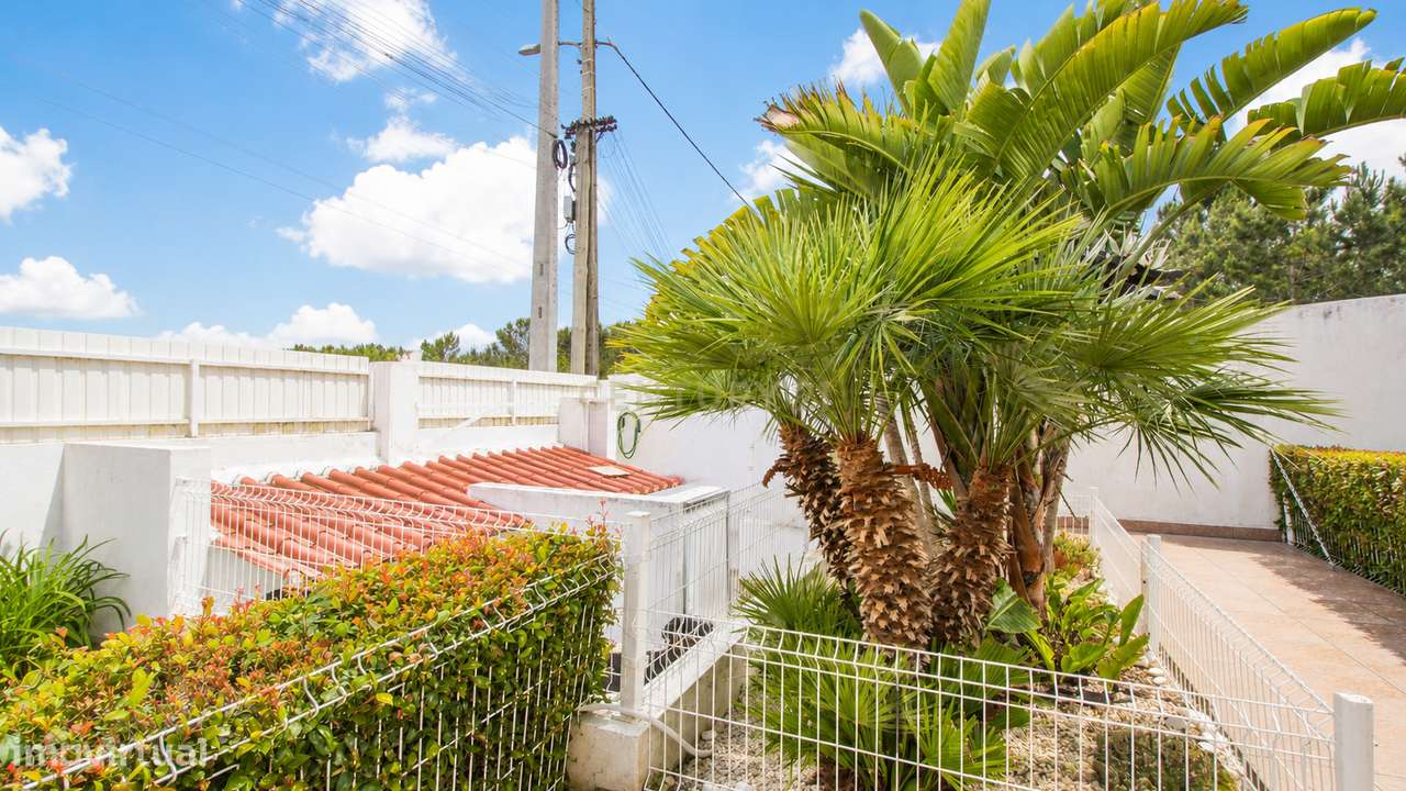 Moradia T3 em lote de 936m2 em Vila Alegre, Fernão Ferro-55