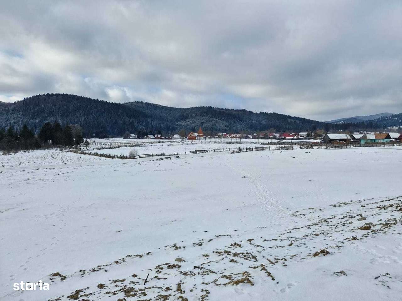 Teren intravilan, 750 mp în loc.Comandău, jud.Covasna.-7