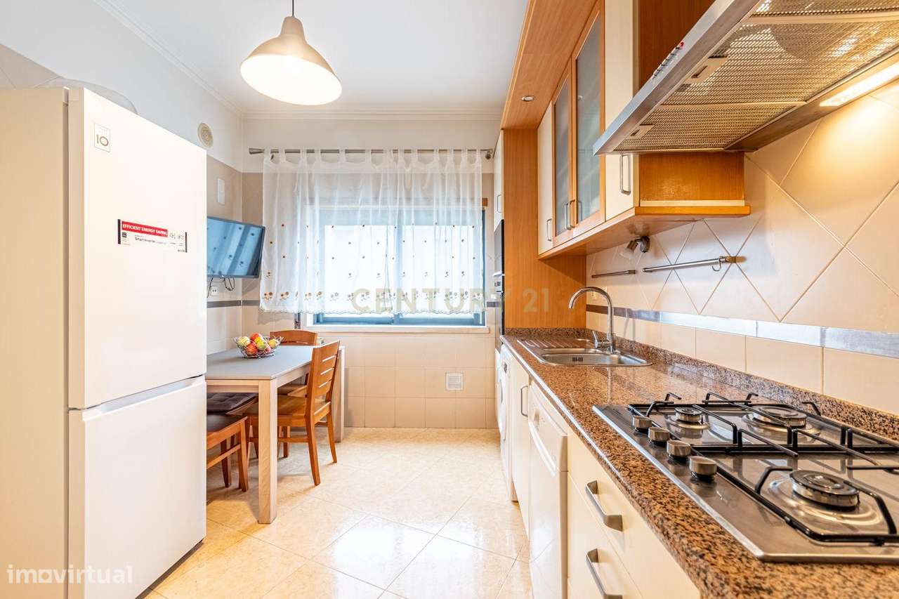 T3 com duas varandas na Rua Pulido Valente Colinas do Cruzeiro - Grande imagem: 2/40