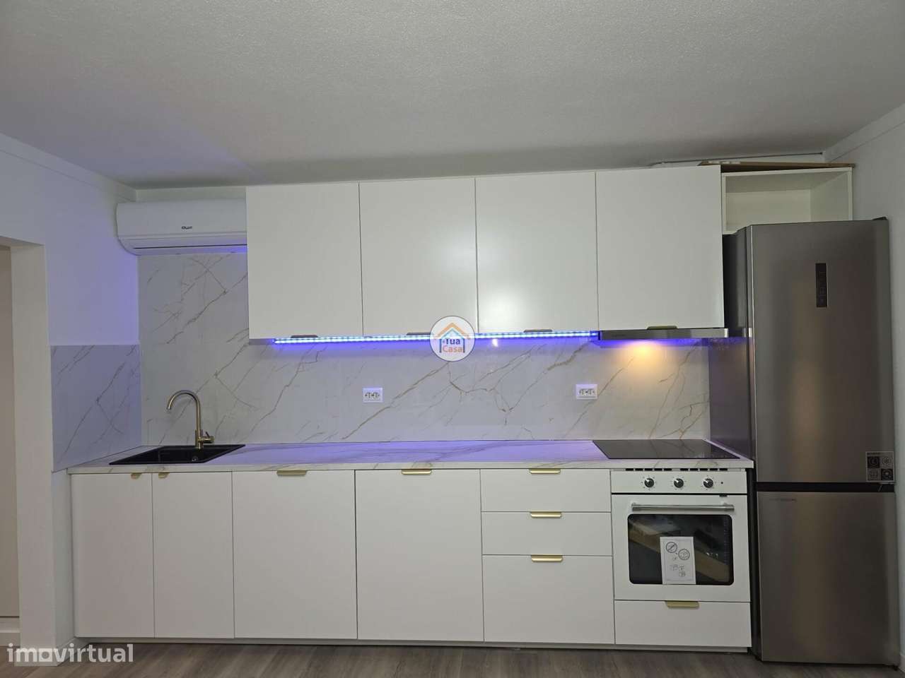 Apartamento T2+1 Renovado á 200 metros da praia de Quarteira-5